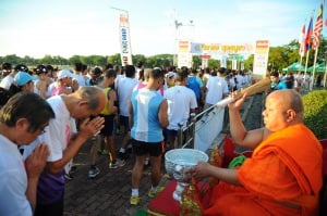 thaihealth เดิน-วิ่งสมาธิ วิสาขะ พุทธบูชา ถือศีลห้า ลด ละอบายมุข
