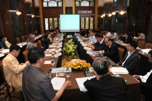 เวทีประชุม การศึกษากับการเปลี่ยนแปลงประเทศไทย ภาพบรรยากาศ เวทีประชุม 