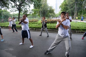 ผู้ทรงคุณวุฒิจากภูมิภาคเอเชียใต้และตะวันออก ออกกำลังกายที่สวนลุมพินี