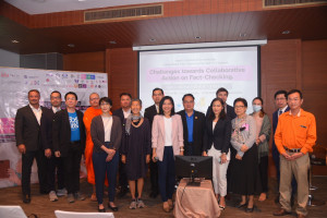 สัมมนา วันตรวจสอบข่าวลวงโลก เมื่อวันที่ 2 เมษายน 2564 ที่โรงแรมศิวาเทล กรุงเทพฯ สำนักงานกองทุนสนับสนุนการสร้างเสริมสุขภาพ (สสส.) โคแฟค ประเทศไทย ร่วมกับเครือข่ายองค์กรตรวจสอบข่าวสากล  (International Fact Checking Network : IFCN) และภาคีเครือข่ายตรวจสอบข่าวลวงกว่า 30 องค์กรในประเทศ จัดสัมมนาไฮบริดเนื่องในวาระ “วันตรวจสอบข่าวลวงโลก” (International Fact-Checking Day 2021)  “ความท้าทายในการตรวจสอบข้อเท็จจริงร่วมกัน” โดยมีการประกาศเจตนารมณ์ความร่วมมือของภาคประชาสังคมในปีแห่งการรณรงค์ตรวจสอบข้อมูลข่าวสาร (2 เมษายน 2564-2 เมษายน 2565)

ดูรายละเอียดเพิ่มเติมได้ที่ https://bit.ly/3wTg6Aj