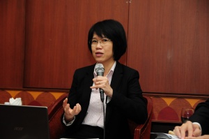 ดร.วรวรรณ ชาญด้วยวิทย์ นักวิจัยสถาบันวิจัยเพื่อการพัฒนาประเทศไทย (ทีดีอาร์ไอ)