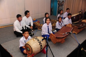 วงดนตรีไทยจากน้องๆนักเรียน
