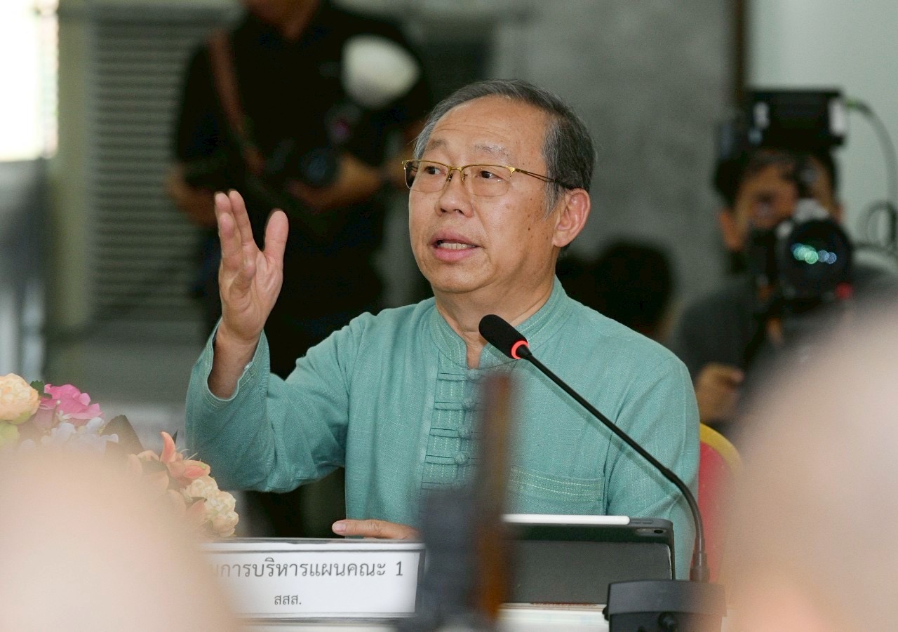 ภาพประกอบ นพ.สุรเชษฐ์ สถิตนิรามัย รองประธานกรรมการกองทุนสนับสนุนการสร้างเสริมสุขภาพ คนที่ 2 และประธานคณะกรรมการบริหารแผนคณะที่ 1
