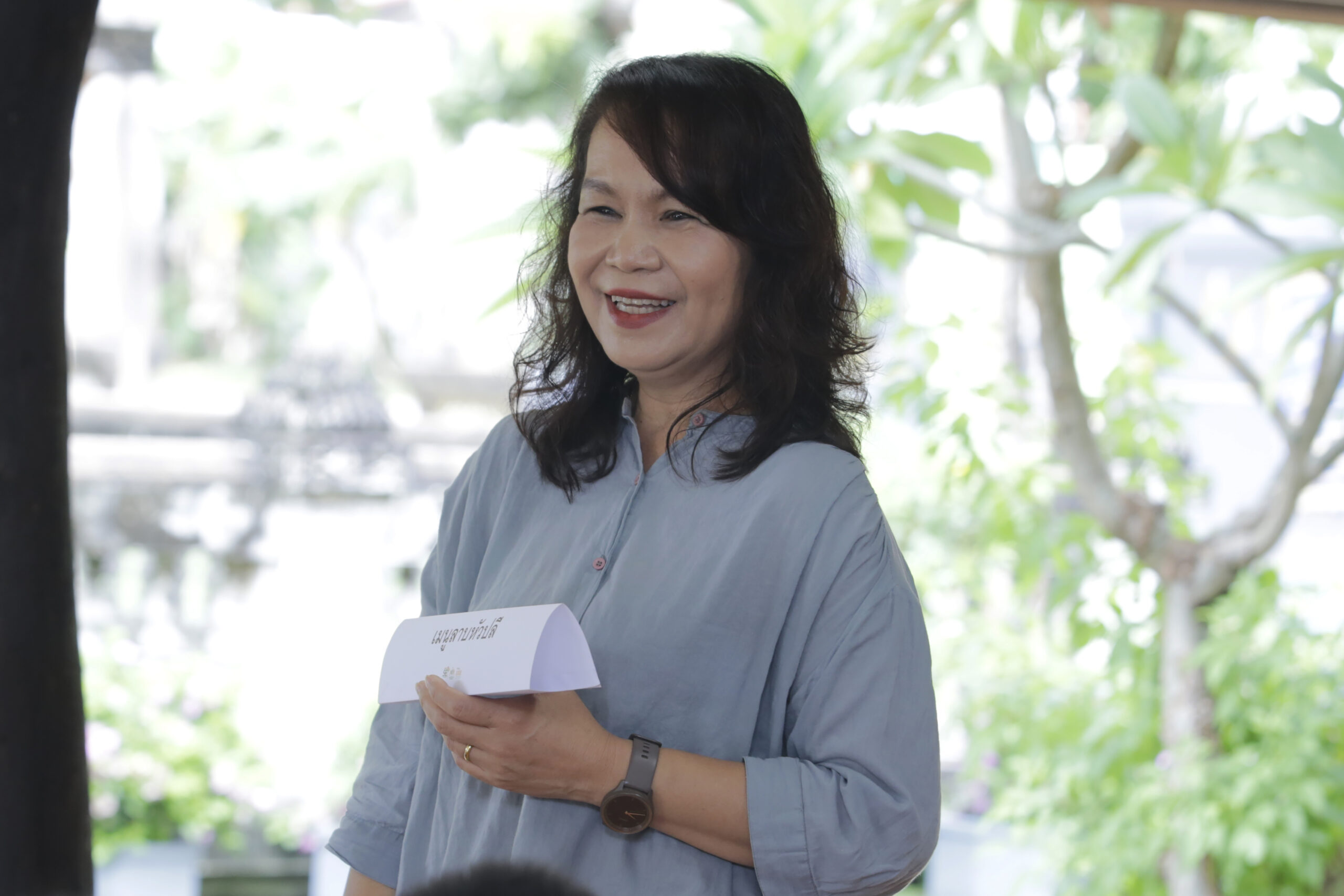 นางสุมาลี สุวรรณกร ประธานเครือข่ายสื่อศิลปวัฒนธรรมชุมชนอีสาน และกลุ่มท่องเที่ยวสาวะถีวิถีสุข