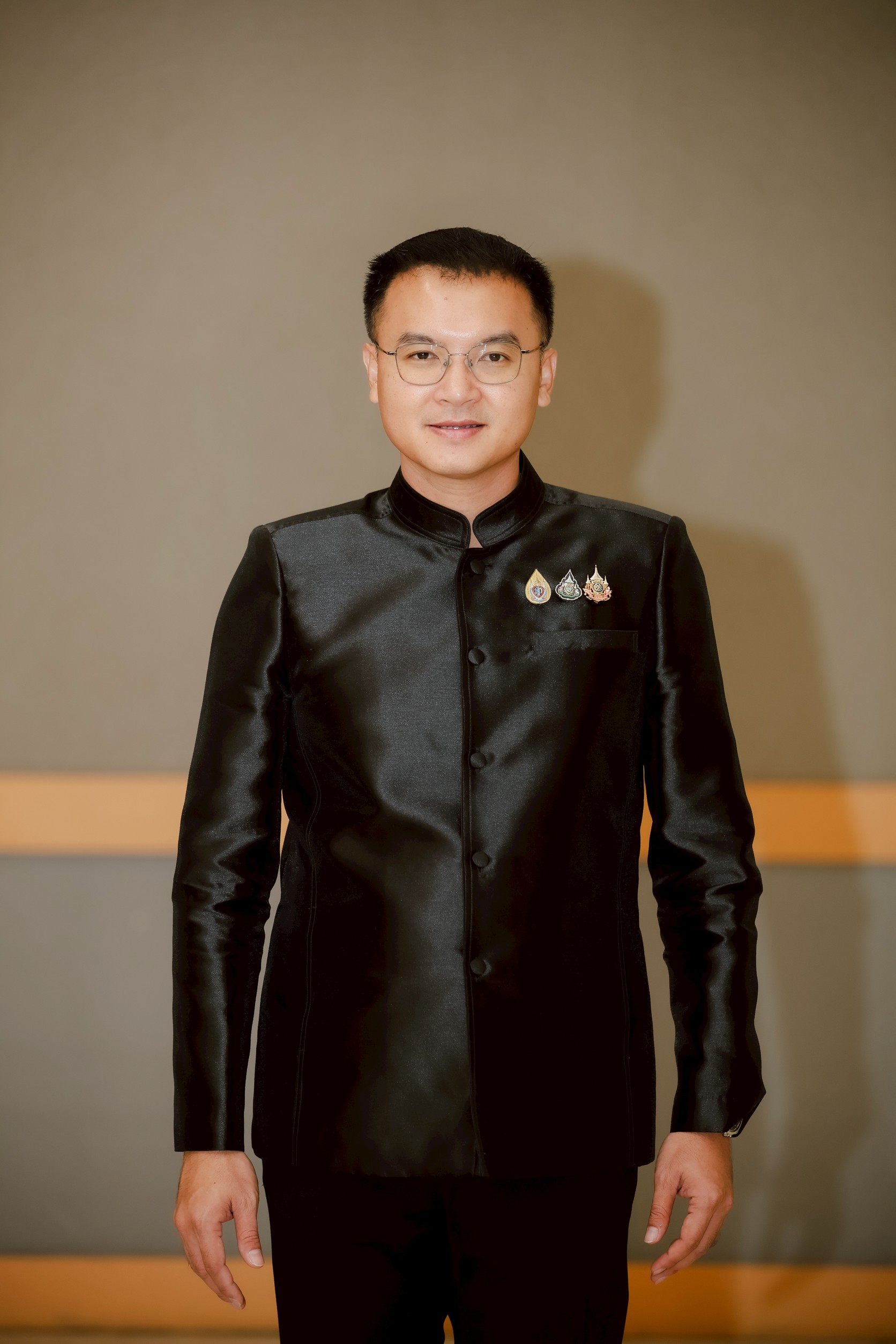 นายณพล ชยานนท์ภักดี นายกเทศมนตรีเมืองตาก