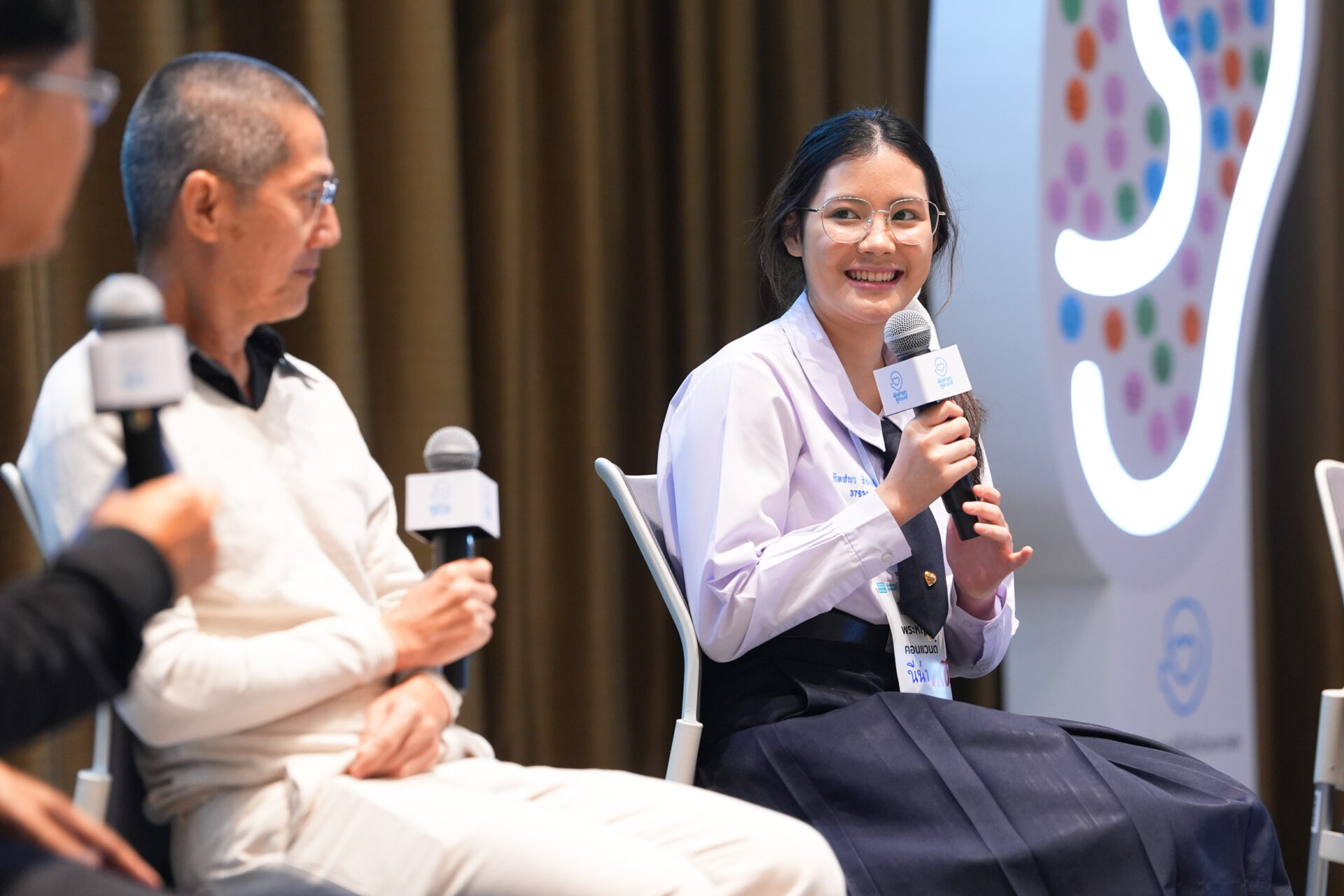 ฟังด้วยหูดูด้วยใจ_11